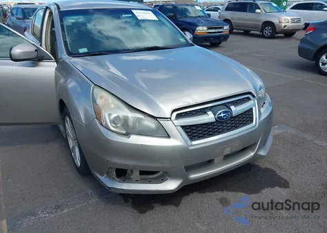 2014 Subaru Legacy 2.5I Premium из США, поврежденный, VIN 4S3BMBC66E3036161